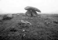 Chun Quoit portal dolmen, Cornwall, photographed in June 1991 (69 KB)