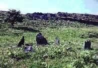 Bedd Gorfal cairn-circle, near Harlech, Gwynedd, photographed in July 1987 (99 KB)