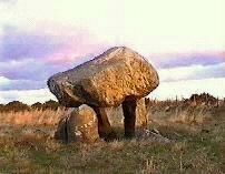 Llech-y-Dribedd cromlech, Pembrokeshire. Frame capture from a video filmed in November 1999 (31 KB)